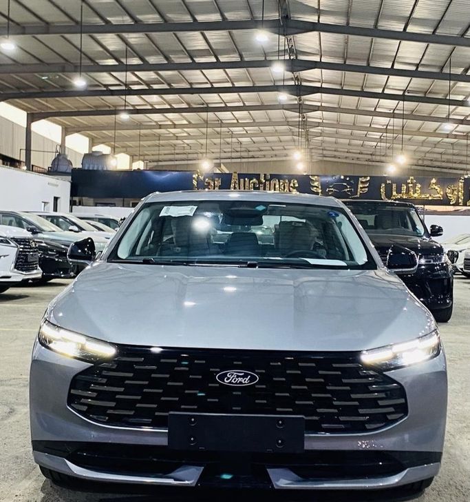 Новый Ford Taurus VIII Рестайлинг, 2.0 л, 2026 в Саудовская Аравия, Джидда от Car Auctions كار اوكشن  Серебристый цвет. Other | AUTO.AE | Объявление #276760
