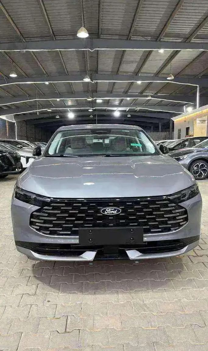 جديدة ⁦Ford Taurus VIII: عملية تجميل الوجه، 2.0 l، 2026⁩ في في المملكة العربية السعودية, جدة من Fleet Car الاسطول كار، اللون فضي.  | AUTO.AE | إعلان #292030
