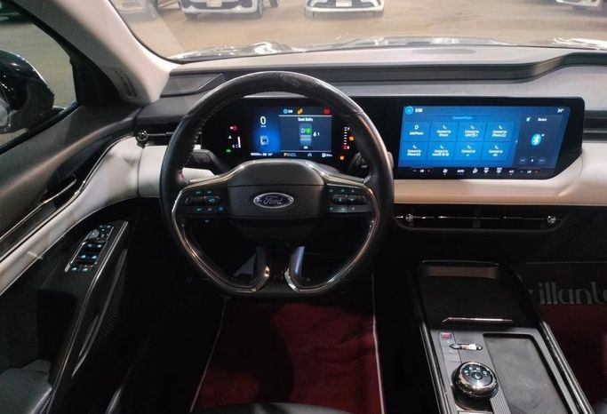 Подержанный Ford Taurus VIII, 2.0 л, 2023 в Саудовская Аравия, Джидда от Ideal Experience Trading ايديال اكسبيرينس للتجارة Черный цвет.  | AUTO.AE | Объявление #296333 — фото 13 из 16