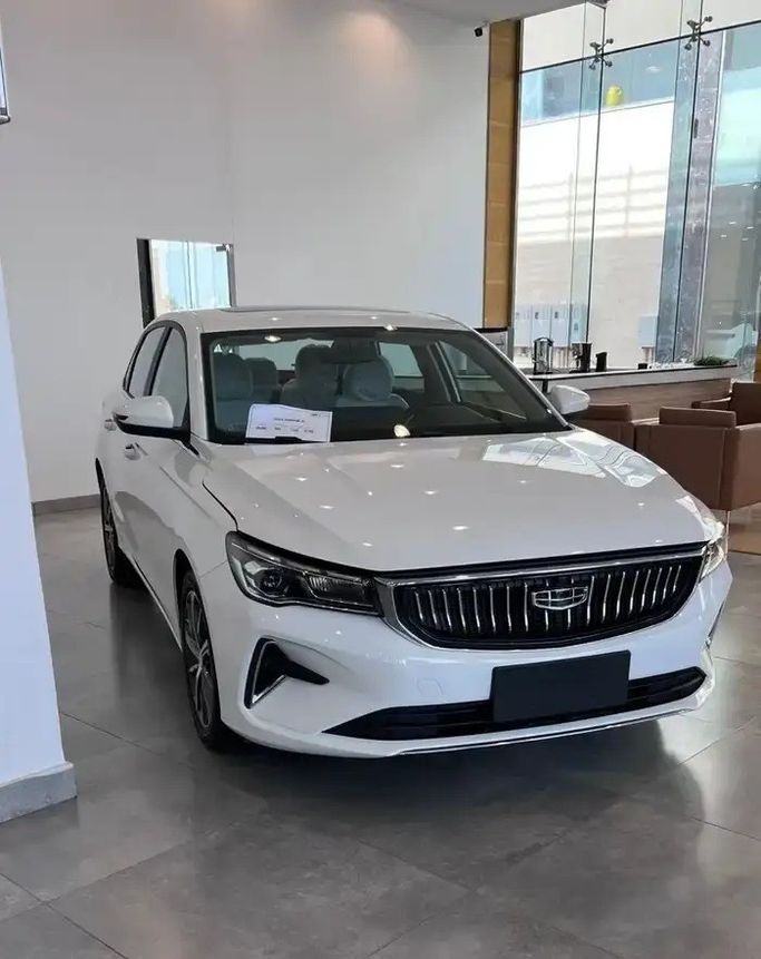 جديدة Geely Emgrand ثانياً, 1.5 l, 2025 في في المملكة العربية السعودية, جدة من Rotana روتانا للسيارات، اللون أبيض.  | AUTO.AE | إعلان #275869