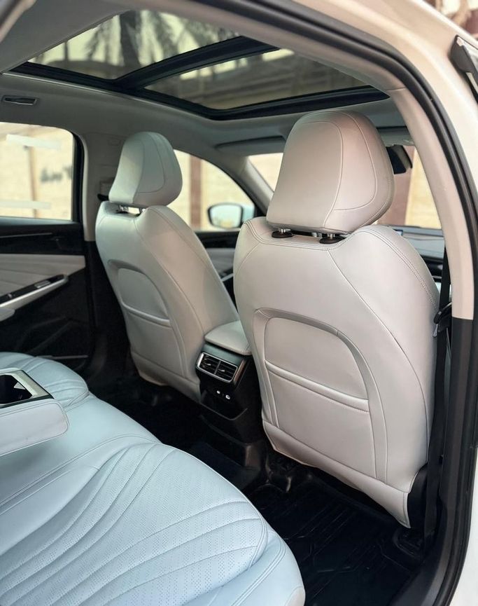 Подержанный Geely Preface I, 2.0 л, 2025 в Саудовская Аравия, Джидда от Rawafid Al Barakah Cars معرض روافد البركة للسيارات Белый цвет.  | AUTO.AE | Объявление #296367 — фото 15 из 20