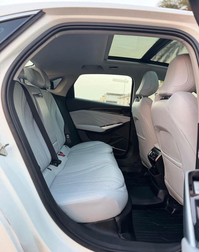 Подержанный Geely Preface I, 2.0 л, 2025 в Саудовская Аравия, Джидда от Rawafid Al Barakah Cars معرض روافد البركة للسيارات Белый цвет.  | AUTO.AE | Объявление #296367 — фото 16 из 20