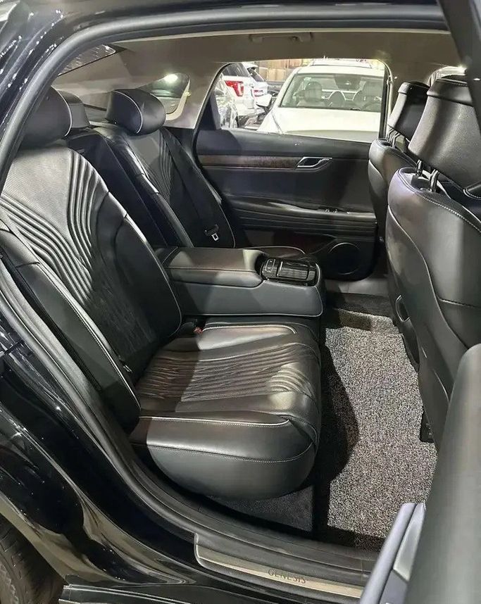 Used Genesis G80 II, 3.5 l, 2021 in Saudi Arabia, Jeddah by Manarat Al Tayseer شركة منارة التيسير, Black color. Korean Specs | AUTO.AE | Listing #295507 — photo 14 of 17