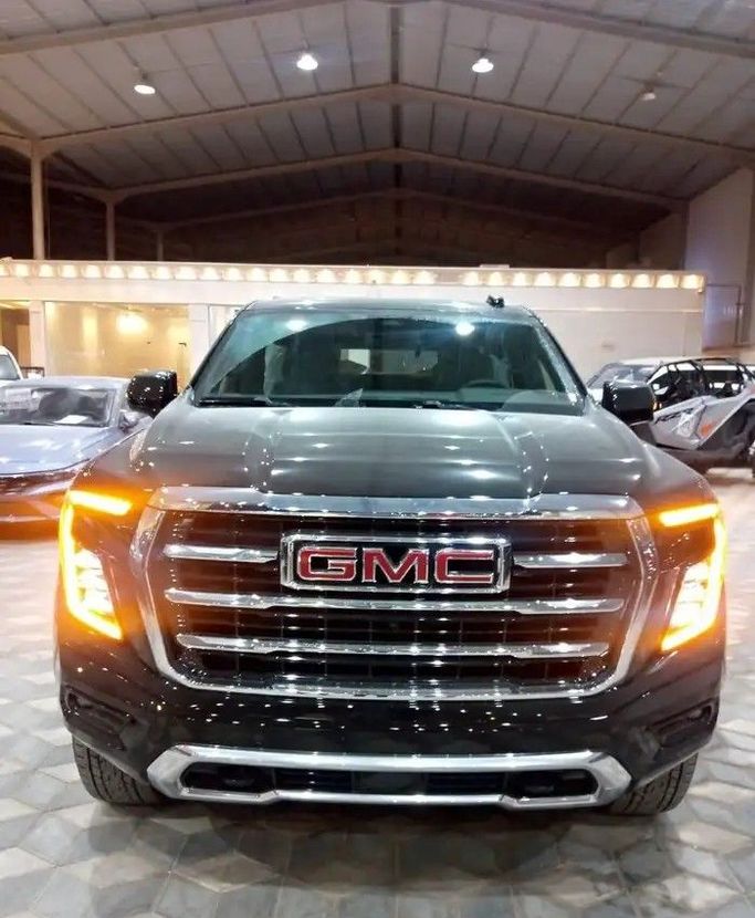 جديدة GMC Yukon فيس ليفت V, 5.3 l, 2025 في في المملكة العربية السعودية, جدة من Khiyarak Al Mumayaz  معرض خيارك المميز للسيارات، اللون أسود. مواصفات الخليج | AUTO.AE | إعلان #252623