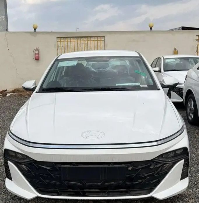 جديدة Hyundai Accent السادس (BN7), 1.5 l, 2026 في في المملكة العربية السعودية, جدة من Aloudh Motors، اللون أبيض. مواصفات الخليج | AUTO.AE | إعلان #274114