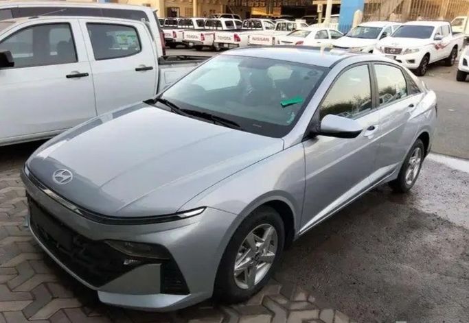 جديدة Hyundai Accent السادس (BN7), 1.5 l, 2026 في في المملكة العربية السعودية, جدة من Friends Showroom شركة الاصدقاء المحدون المميزين المحدودة، اللون فضي. أخرى | AUTO.AE | إعلان #274855