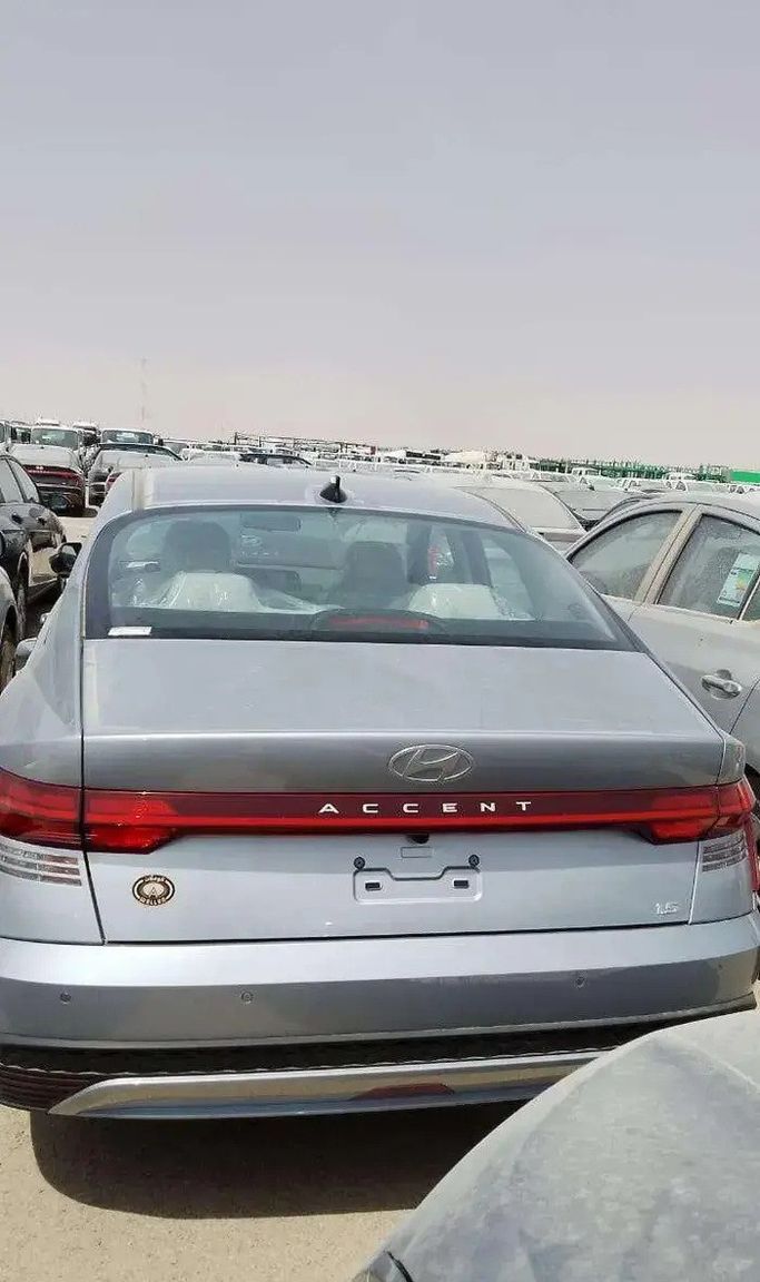New Hyundai Accent VI (BN7), 1.5 l, 2026 in Saudi Arabia, Jeddah by TM شركة التموين الحديث, Silver color.  | AUTO.AE | Listing #296019 — photo 4 of 5