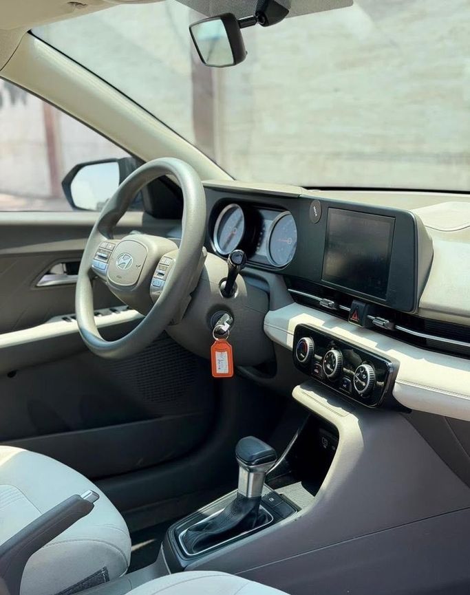 Подержанный Hyundai Accent VI (BN7), 1.5 л, 2024 в Саудовская Аравия, Джидда от Ideal Experience Trading ايديال اكسبيرينس للتجارة Серый цвет.  | AUTO.AE | Объявление #296322 — фото 12 из 14