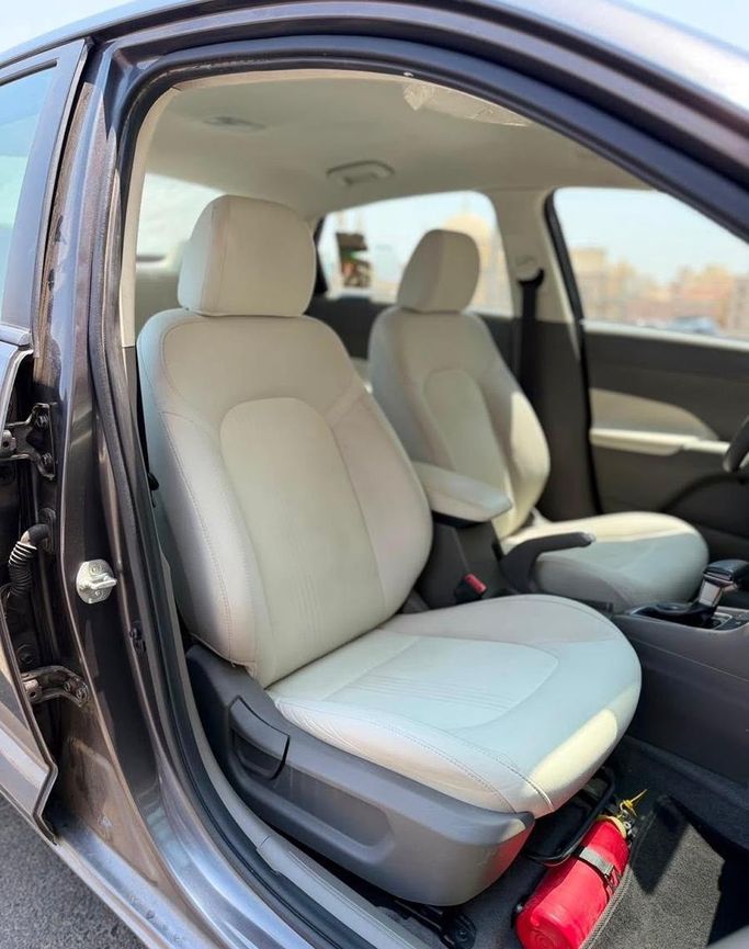 Подержанный Hyundai Accent VI (BN7), 1.5 л, 2024 в Саудовская Аравия, Джидда от Ideal Experience Trading ايديال اكسبيرينس للتجارة Серый цвет.  | AUTO.AE | Объявление #296322 — фото 13 из 14