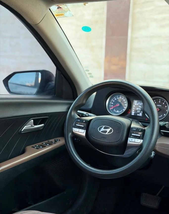 Подержанный Hyundai Accent VI (BN7), 1.5 л, 2024 в Саудовская Аравия, Джидда от Ideal Experience Trading ايديال اكسبيرينس للتجارة Серый цвет.  | AUTO.AE | Объявление #296332 — фото 11 из 14