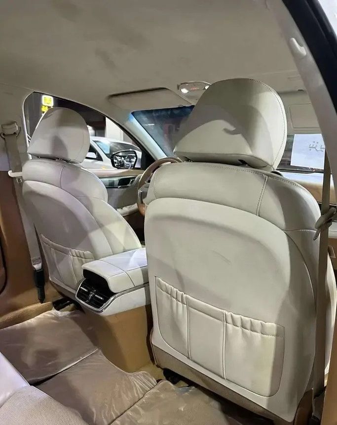 مستعملة Hyundai Azera ثالثاً فيس ليفت، 2.5 لتر، 2021 في المملكة العربية السعودية، جدة من Manarat Al Tayseer شركة منارة التيسير، اللون أبيض. المواصفات الكورية | AUTO.AE | إعلان #295939 — صورة 13 من 15