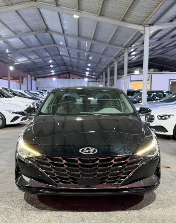 Подержанный Hyundai Elantra VII (CN7), 1.6 л, 2023 в Саудовская Аравия, Джидда от Faris Motor  معرض فارس موتر Черный цвет. GCC | AUTO.AE | Объявление #283797