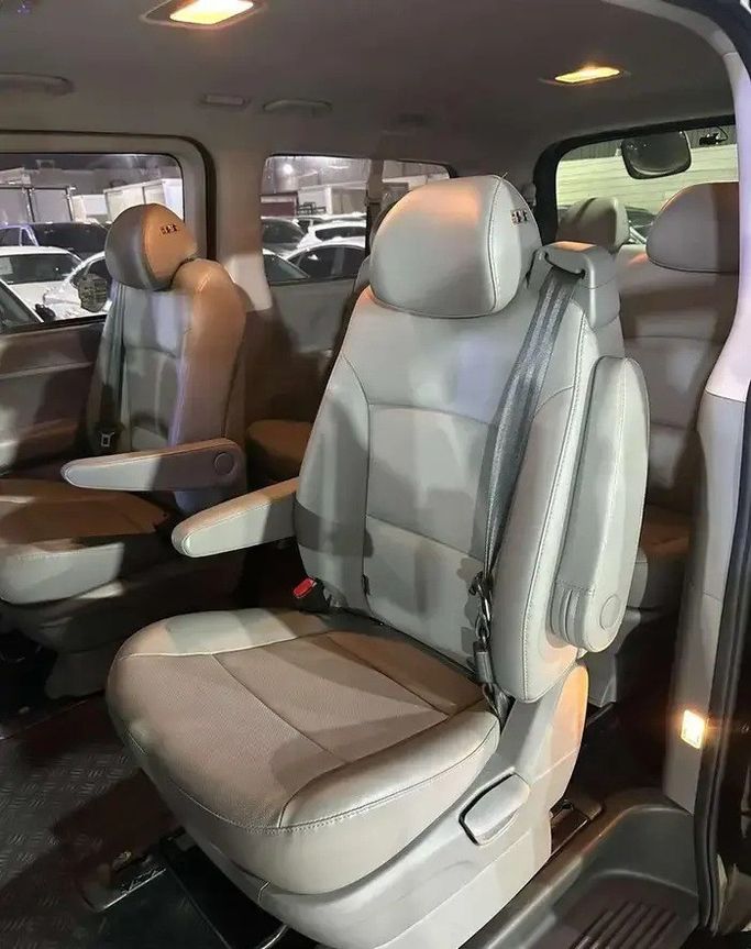 مستعملة Hyundai H-1 فيس ليفت الثاني 2، 2.5 لتر، 2021 في المملكة العربية السعودية، جدة من Manarat Al Tayseer شركة منارة التيسير، اللون أسود.  | AUTO.AE | إعلان #295890 — صورة 11 من 14