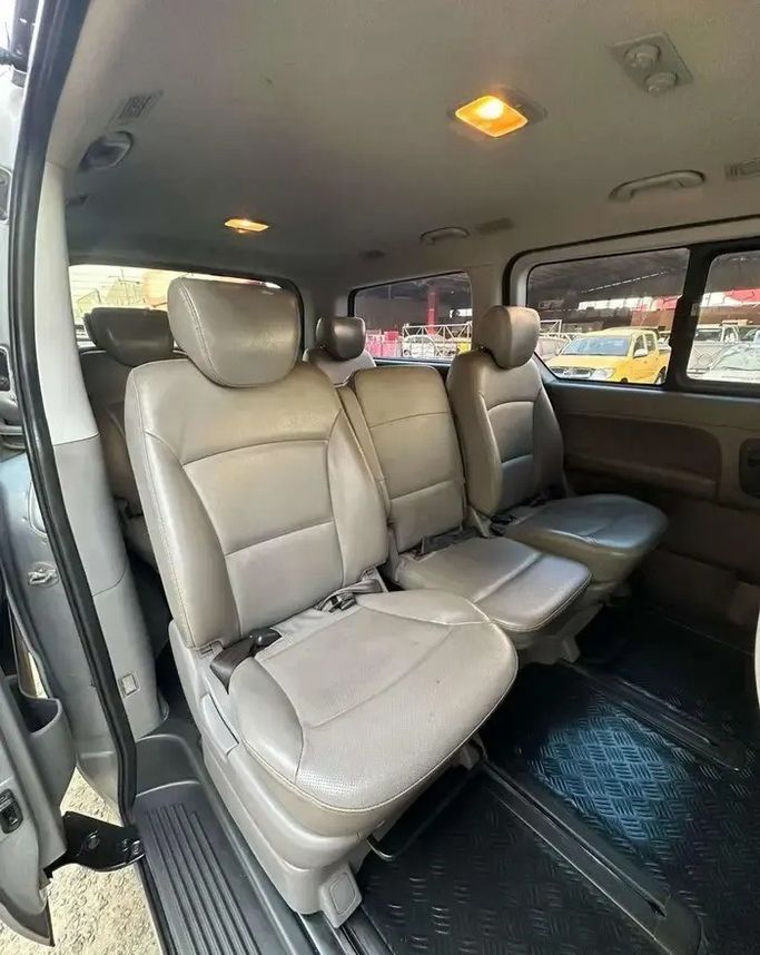مستعملة Hyundai H-1 فيس ليفت الثاني 2، 2.5 لتر، 2021 في المملكة العربية السعودية، جدة من Manarat Al Tayseer شركة منارة التيسير، اللون فضي.  | AUTO.AE | إعلان #295893 — صورة 17 من 17