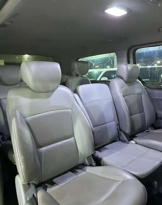 مستعملة Hyundai H-1 فيس ليفت الثاني 2، 2.5 لتر، 2021 في المملكة العربية السعودية، جدة من Manarat Al Tayseer شركة منارة التيسير، اللون فضي. المواصفات الكورية | AUTO.AE | إعلان #295935 — صورة 12 من 12