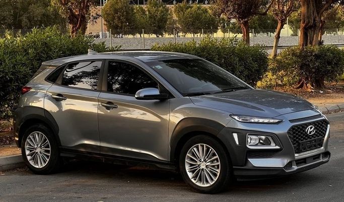 مستعملة ⁦Hyundai Kona I، 1.6 l، 2020⁩ في في المملكة العربية السعودية, جدة من Al Murjan Cars معرض المرجان للسيارات، اللون رمادي. المواصفات الكورية | AUTO.AE | إعلان #283699