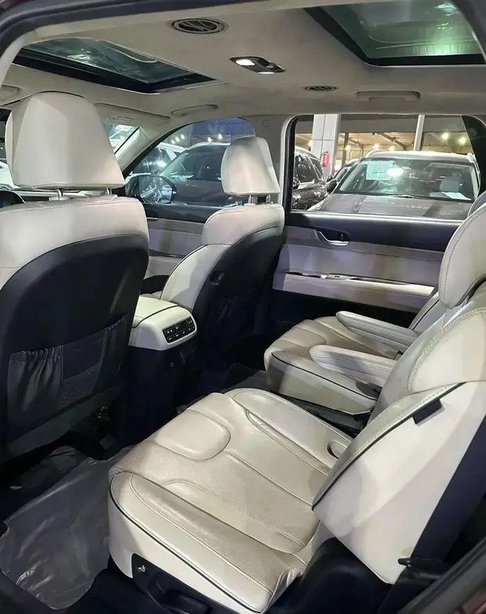 مستعملة Hyundai Palisade I، 2.2 لتر، 2021 في المملكة العربية السعودية، جدة من Manarat Al Tayseer شركة منارة التيسير، اللون خمري. المواصفات الكورية | AUTO.AE | إعلان #295932 — صورة 18 من 19