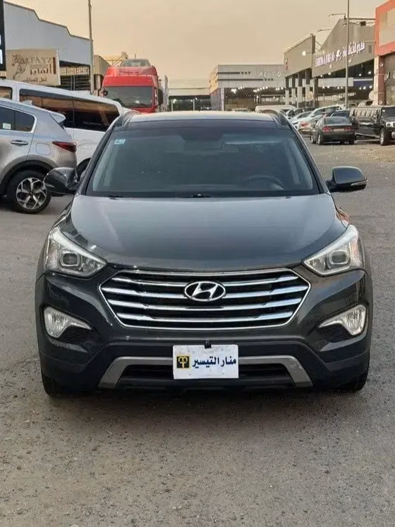 Used Hyundai Santa Fe III, 3.3 l, 2014 in Saudi Arabia, Jeddah by Manarat Al Tayseer شركة منارة التيسير, Green color.  | AUTO.AE | Listing #295524