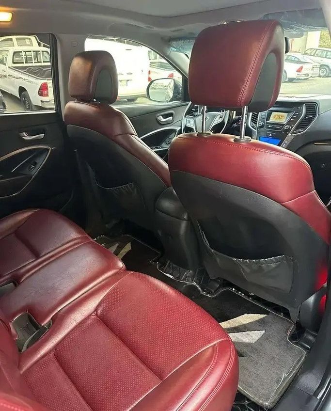 Used Hyundai Santa Fe III, 3.3 l, 2014 in Saudi Arabia, Jeddah by Manarat Al Tayseer شركة منارة التيسير, Green color.  | AUTO.AE | Listing #295524 — photo 15 of 17