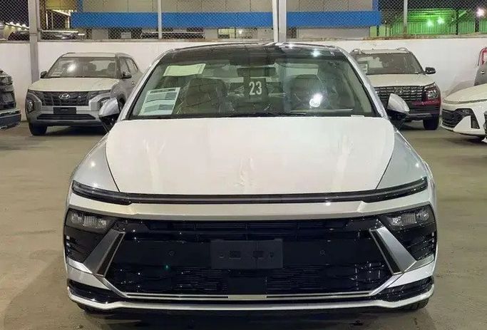 Новый Hyundai Sonata VIII (DN8) Рестайлинг, 2.5 л, 2026 в Саудовская Аравия, Джидда от شركة رواج للسيارات Серебристый цвет.  | AUTO.AE | Объявление #278095