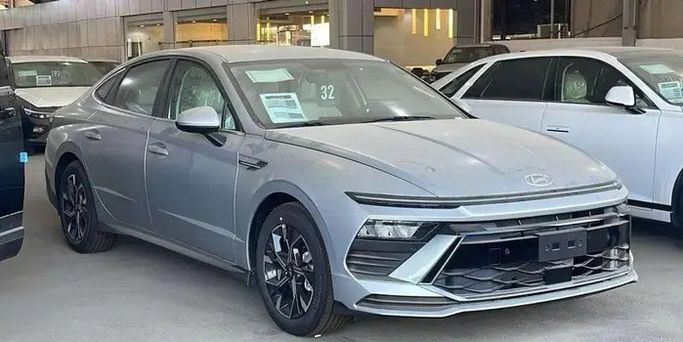 جديدة Hyundai Sonata عملية فيس ليفت VIII (DN8), 2.5 l, 2026 في في المملكة العربية السعودية, جدة من شركة رواج للسيارات، اللون فضي.  | AUTO.AE | إعلان #278284