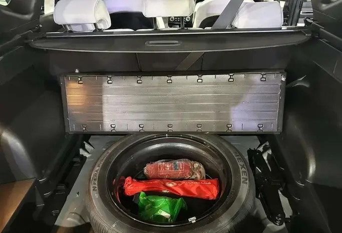 Used Hyundai Tucson IV (NX4), 2.0 l, 2023 in Saudi Arabia, Jeddah by Manarat Al Tayseer شركة منارة التيسير, Grey color.  | AUTO.AE | Listing #295571 — photo 11 of 18
