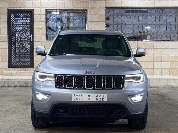 Used Jeep Grand Cherokee IV (WK2) Facelift, 3.6 l, 2020 in Saudi Arabia, Jeddah by Al Ameed Al Mumayaz معرض العميد المميز للسيارات, Silver color. Other | AUTO.AE | Listing #282673