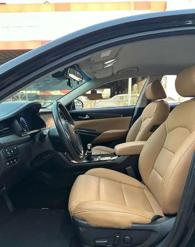 مستعملة Kia Cadenza فيس ليفت الثاني، 3.3 لتر، 2020 في المملكة العربية السعودية، جدة من Manarat Al Tayseer شركة منارة التيسير، اللون أسود.  | AUTO.AE | إعلان #295946 — صورة 7 من 16