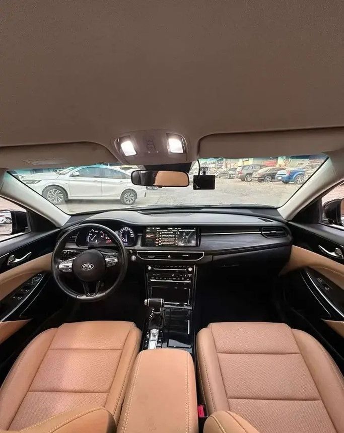 مستعملة Kia Cadenza فيس ليفت الثاني، 3.3 لتر، 2020 في المملكة العربية السعودية، جدة من Manarat Al Tayseer شركة منارة التيسير، اللون أسود.  | AUTO.AE | إعلان #295946 — صورة 12 من 16