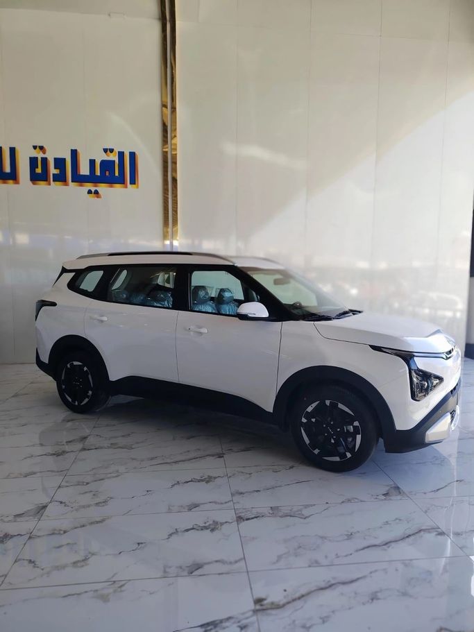 جديدة Kia Carens IV (كنتاكي), 1.4 l, 2026 في في المملكة العربية السعودية, جدة من GFC شركة القيادة للسيارات، اللون أبيض. أخرى | AUTO.AE
