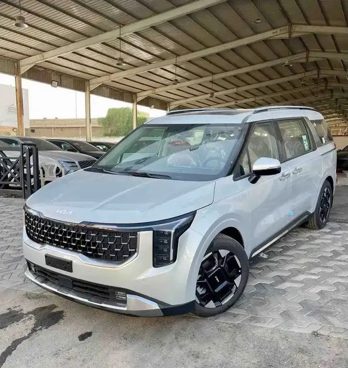 جديدة Kia Carnival فيس ليفت IV, 3.5 l, 2026 في في المملكة العربية السعودية, جدة من Prime Car، اللون فضي.  | AUTO.AE | إعلان #275679