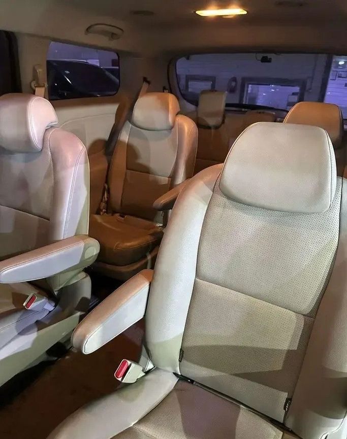 Used Kia Carnival III (YP), 2.2 l, 2019 in Saudi Arabia, Jeddah by Manarat Al Tayseer شركة منارة التيسير, Grey color. Korean Specs | AUTO.AE | Listing #295518 — photo 15 of 16