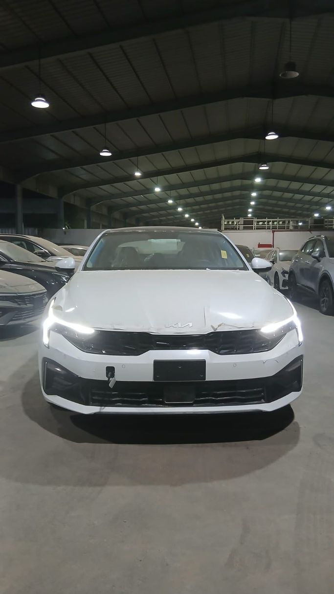 New Kia K5 III Facelift, 2.5 l, 2026 in Saudi Arabia, Jeddah by Prime Car, White color. GCC Specs | AUTO.AE