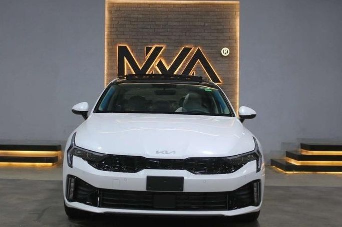 جديدة Kia K5 ثالثاً فيس ليفت, 2.5 l, 2026 في في المملكة العربية السعودية, جدة من شركة نما للسيارات  NMA AUTO، اللون أبيض. أخرى | AUTO.AE | إعلان #275343