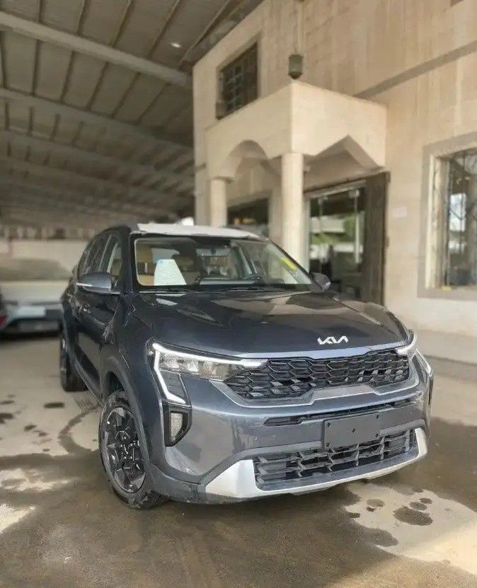Новый Kia Sonet I Рестайлинг, 1.5 л, 2026 в Саудовская Аравия, Джидда от Prime Car Серый цвет.  | AUTO.AE | Объявление #275031