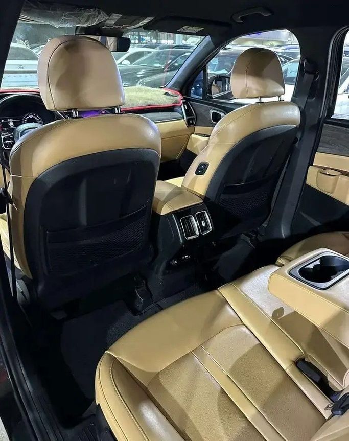 مستعملة Kia Sorento رابعاً، 2.2 لتر، 2021 في المملكة العربية السعودية، جدة من Manarat Al Tayseer شركة منارة التيسير، اللون بني. المواصفات الكورية | AUTO.AE | إعلان #295907 — صورة 15 من 18