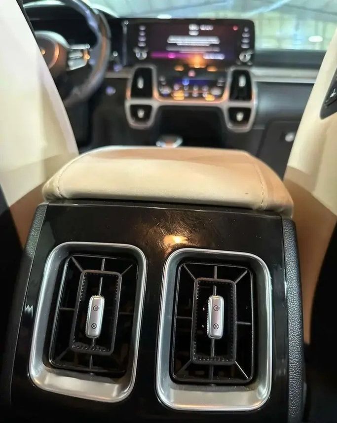 مستعملة Kia Sorento رابعاً، 2.2 لتر، 2021 في المملكة العربية السعودية، جدة من Manarat Al Tayseer شركة منارة التيسير، اللون رمادي. المواصفات الكورية | AUTO.AE | إعلان #295962 — صورة 12 من 17