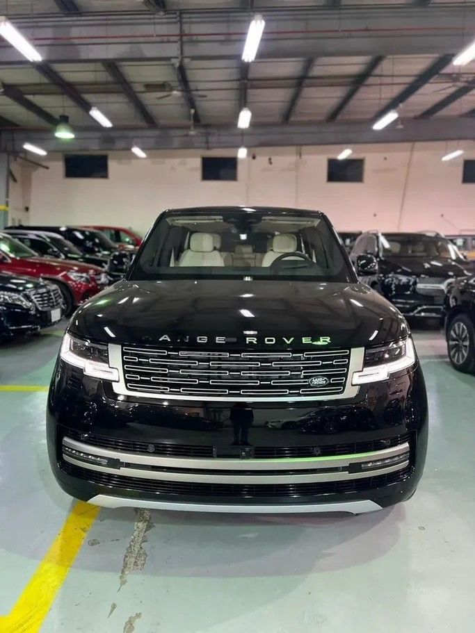Новый Land Rover Range Rover P360 MHEV V, 3.0 л, 2024 в Саудовская Аравия, Джидда от Edition One Черный цвет.  | AUTO.AE