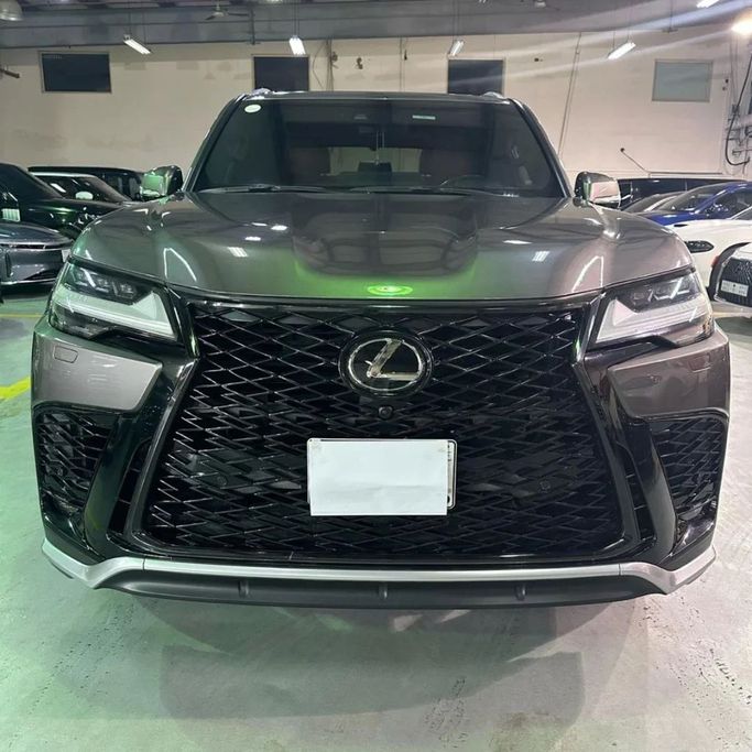 Used Lexus LX 600 IV, 3.4 l, 2022 in Saudi Arabia, Jeddah by Edition One, Grey color.  | AUTO.AE