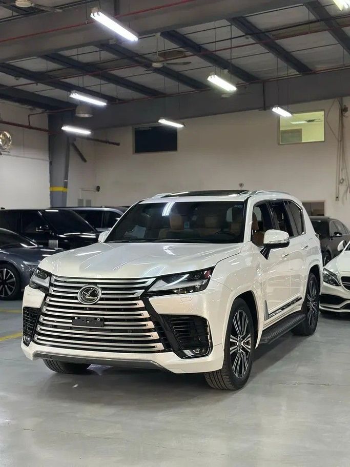 مستعملة Lexus LX 600 رابعاً, 3.4 l, 2023 في في المملكة العربية السعودية, جدة من Edition One، اللون أبيض.  | AUTO.AE | إعلان #246588