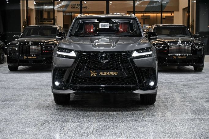 جديدة Lexus LX 600 رابعاً, 3.4 l, 2025 في في المملكة العربية السعودية, جدة من Al Barimi Cars شركة البريمي للسيارات، اللون فضي. مواصفات الخليج | AUTO.AE | إعلان #252465