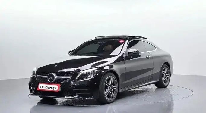 مستعملة Mercedes-Benz C-Class 200 عملية فيس ليفت IV (W205), 2.0 l, 2021 في في المملكة العربية السعودية, جدة من Tim Garage تيم المركبات، اللون أسود.  | AUTO.AE | إعلان #280082