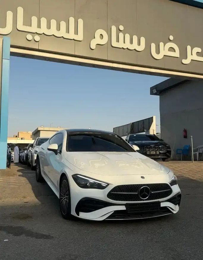 Подержанный ⁦Mercedes-Benz CLE 200, 2.0 л, 2024⁩ в Саудовская Аравия, Джидда от Sanam United Cars معرض سنام المتحدة للسيارات Белый цвет.  | AUTO.AE | Объявление #282101