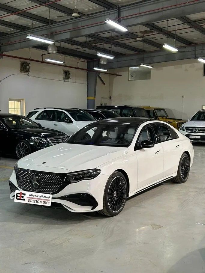 Подержанный Mercedes-Benz E-Class 200 V (W213, S213, C238) Рестайлинг, 2.0 л, 2024 в Саудовская Аравия, Джидда от Edition One Белый цвет.  | AUTO.AE | Объявление #246820
