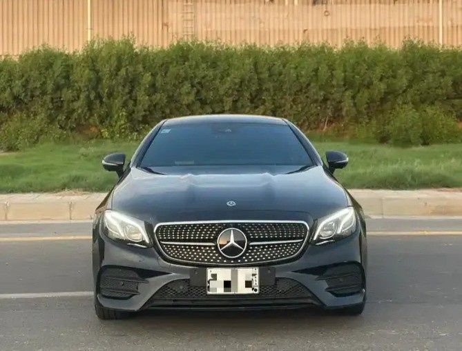 Подержанный Mercedes-Benz E-Class 400 V (W213, S213, C238), 3.0 л, 2018 в Саудовская Аравия, Джидда от Al Oun Cars معرض العون للسيارات Черный цвет.  | AUTO.AE | Объявление #276208