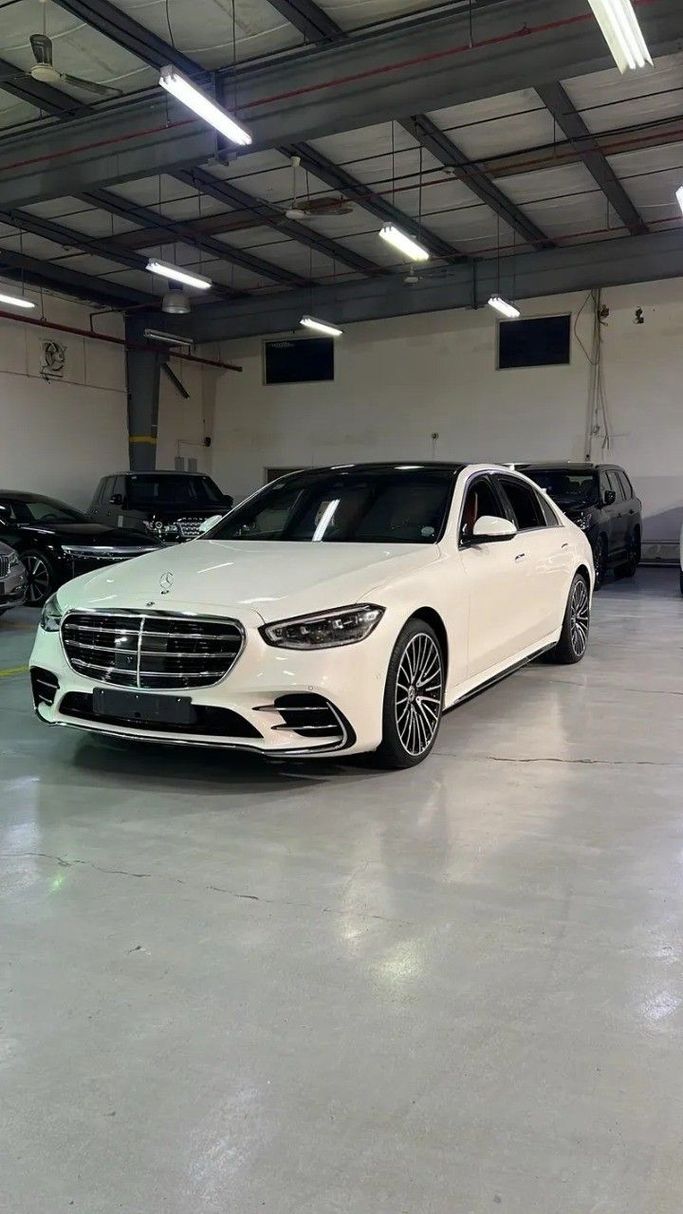 Подержанный Mercedes-Benz S-Class 500 4MATIC VII (W223), 3.0 л, 2022 в Саудовская Аравия, Джидда от Edition One Белый цвет.  | AUTO.AE | Объявление #246318