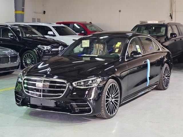 جديدة Mercedes-Benz S-Class 500 4MATIC سابعاً (W223), 3.0 l, 2024 في في المملكة العربية السعودية, جدة من Edition One، اللون أسود.  | AUTO.AE | إعلان #246861