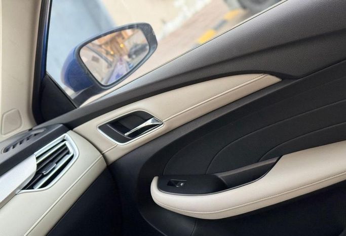 Used MG 5 (GT) I Facelift, 1.5 l, 2021 in Saudi Arabia, Jeddah by Rawafid Al Barakah Cars معرض روافد البركة للسيارات, Blue color.  | AUTO.AE | Listing #296355 — photo 12 of 15
