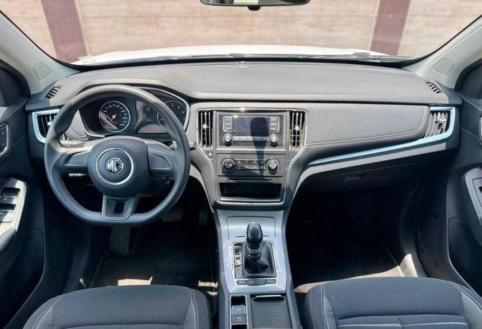 مستعملة MG RX5 I، 1.5 لتر، 2023 في المملكة العربية السعودية، جدة من Rawafid Al Barakah Cars معرض روافد البركة للسيارات، اللون أبيض.  | AUTO.AE | إعلان #296369 — صورة 11 من 19