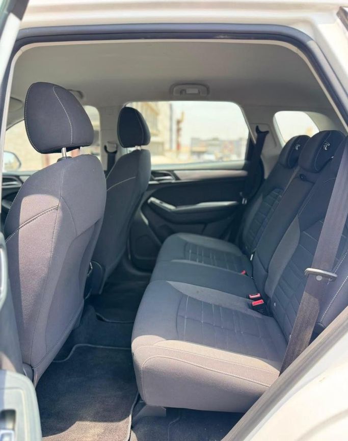 مستعملة MG RX5 I، 1.5 لتر، 2023 في المملكة العربية السعودية، جدة من Rawafid Al Barakah Cars معرض روافد البركة للسيارات، اللون أبيض.  | AUTO.AE | إعلان #296369 — صورة 12 من 19